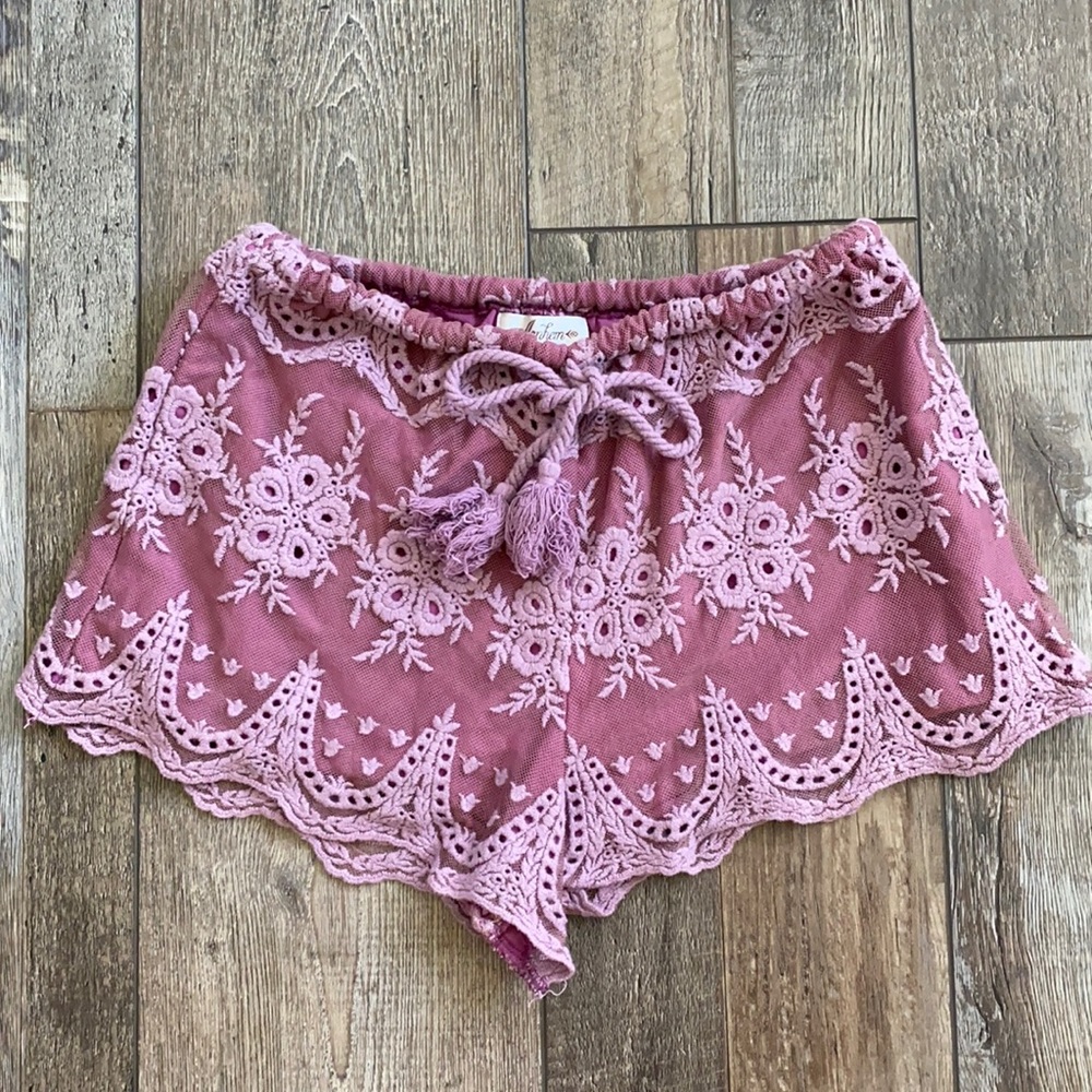 Arnhem Lace Shorts